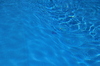 Niebieski basen