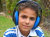 Chłopiec słuchania muzyki